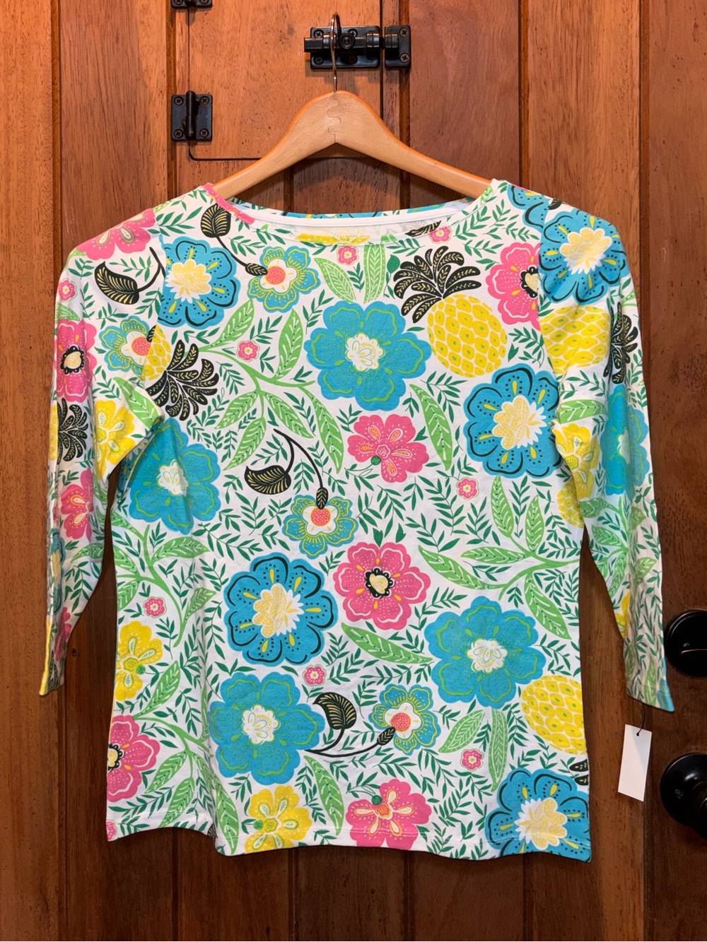 Talbots Bright Floral 3/4 Sleeve Top with Pineapple Accents